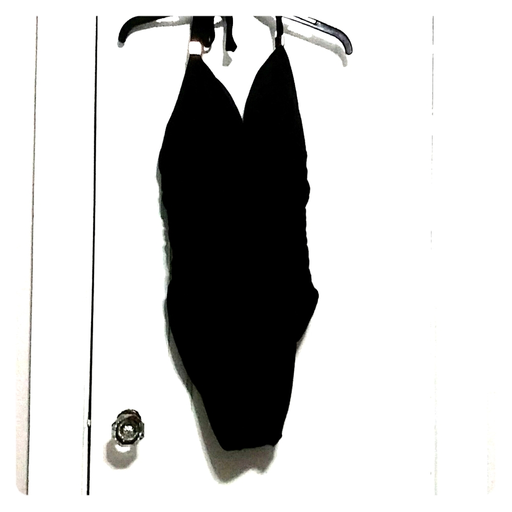 One-Piece VS Bathing Suit